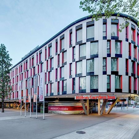 Hilton Garden Inn Stuttgart Neckarpark Екстериор снимка