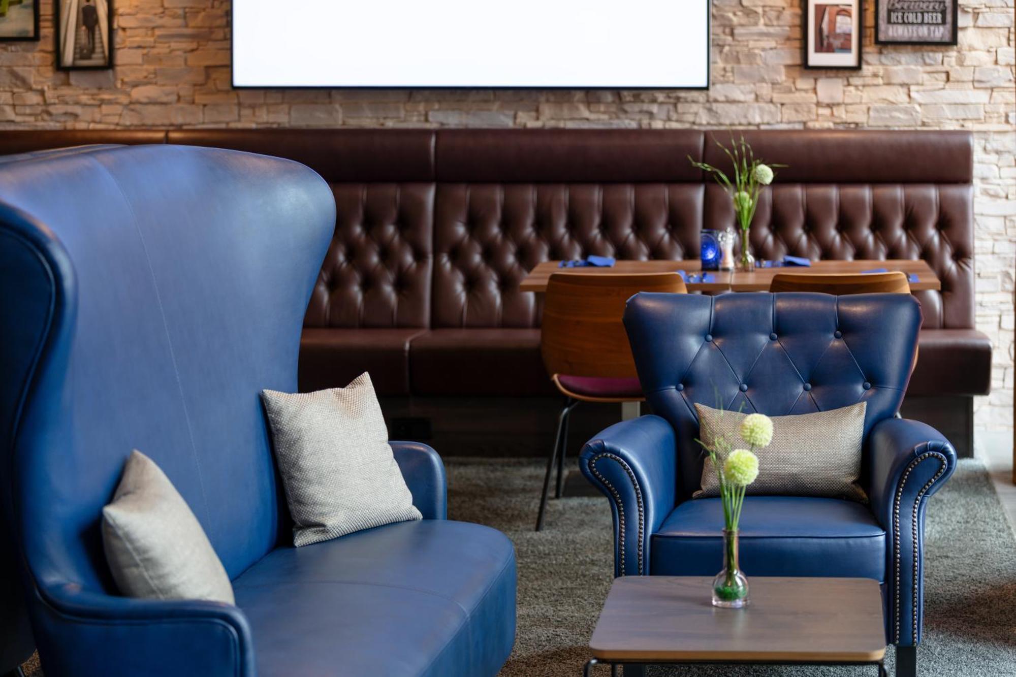 Hilton Garden Inn Stuttgart Neckarpark Екстериор снимка